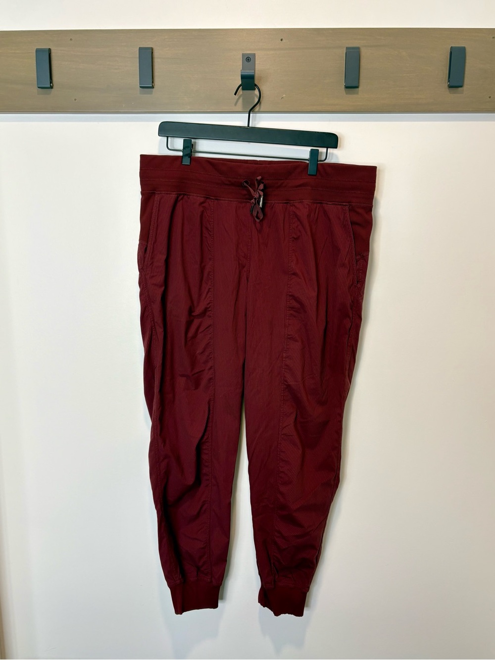 lululemon Dance Studio Mid-Rise Jogger Red Merlot Plus Size 14 Swift
